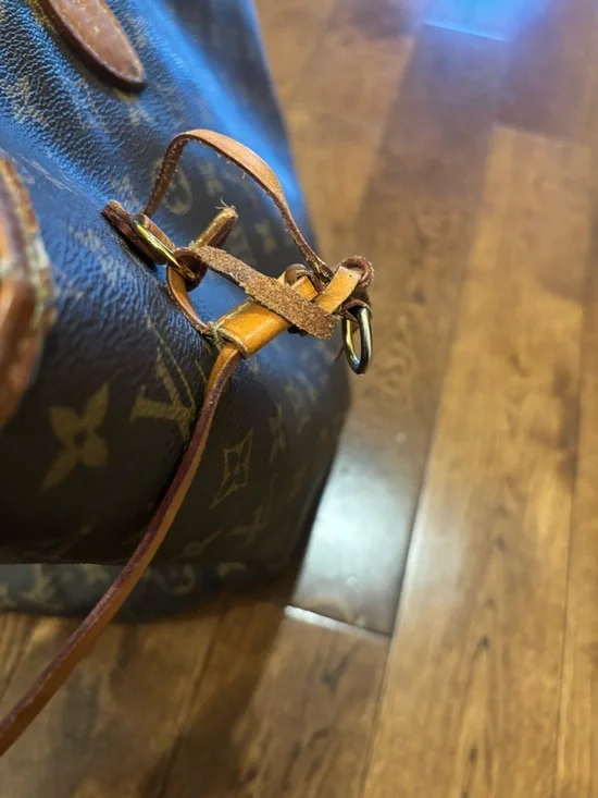 Louis Vuitton Monogram Neverfull Tote - Brown with Tan Trim - Picture 3 of 11